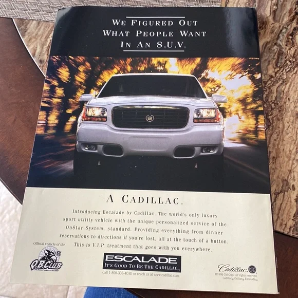 2 Super Bowl Magazines 1995 and 1999 Small wear on corners - Picture 4 of 6